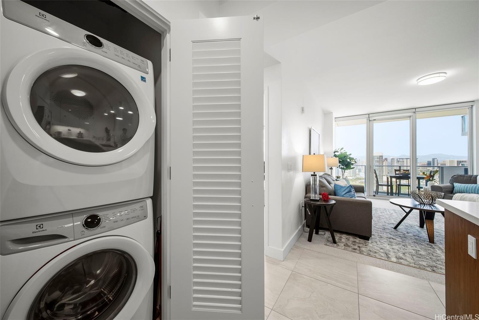 Azure Ala Moana condo # 3810, Honolulu, Hawaii - photo 12 of 22