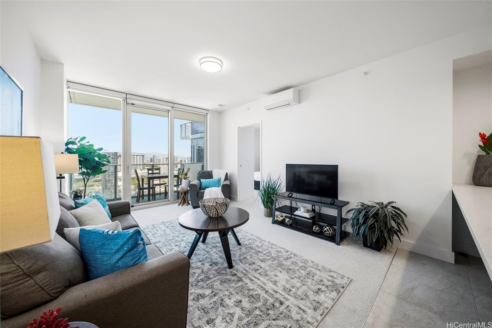 Azure Ala Moana condo # 3810, Honolulu, Hawaii - photo 6 of 22