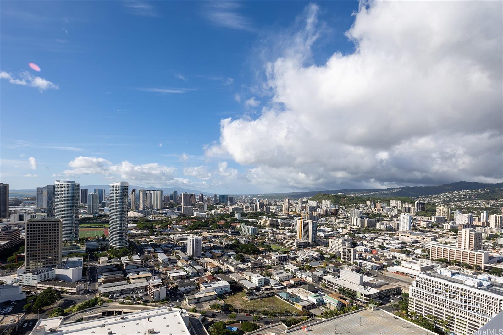 629 Keeaumoku Street Honolulu - Rental - photo 14 of 24