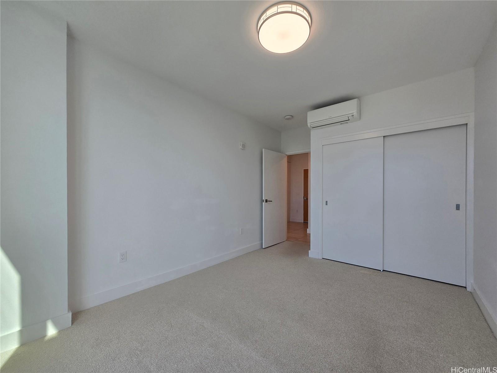 629 Keeaumoku Sts Honolulu - Rental - photo 15 of 25