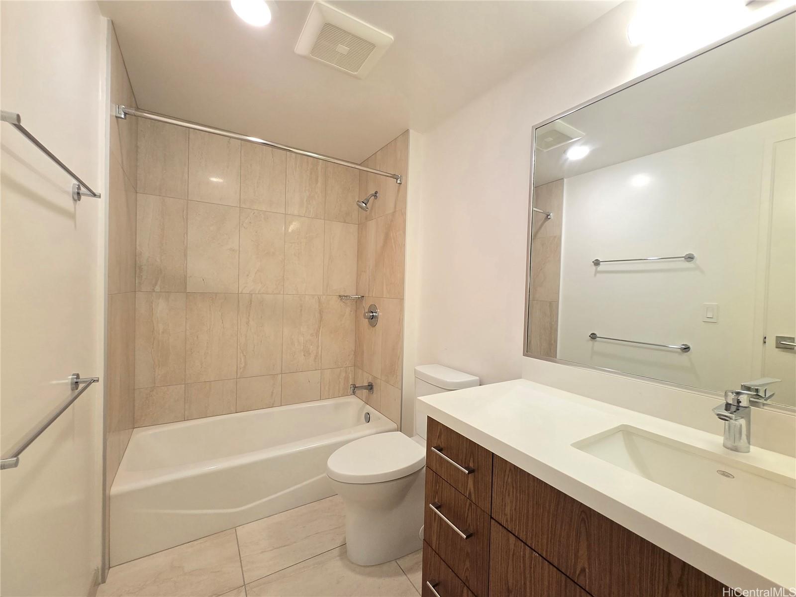 629 Keeaumoku Sts Honolulu - Rental - photo 18 of 25