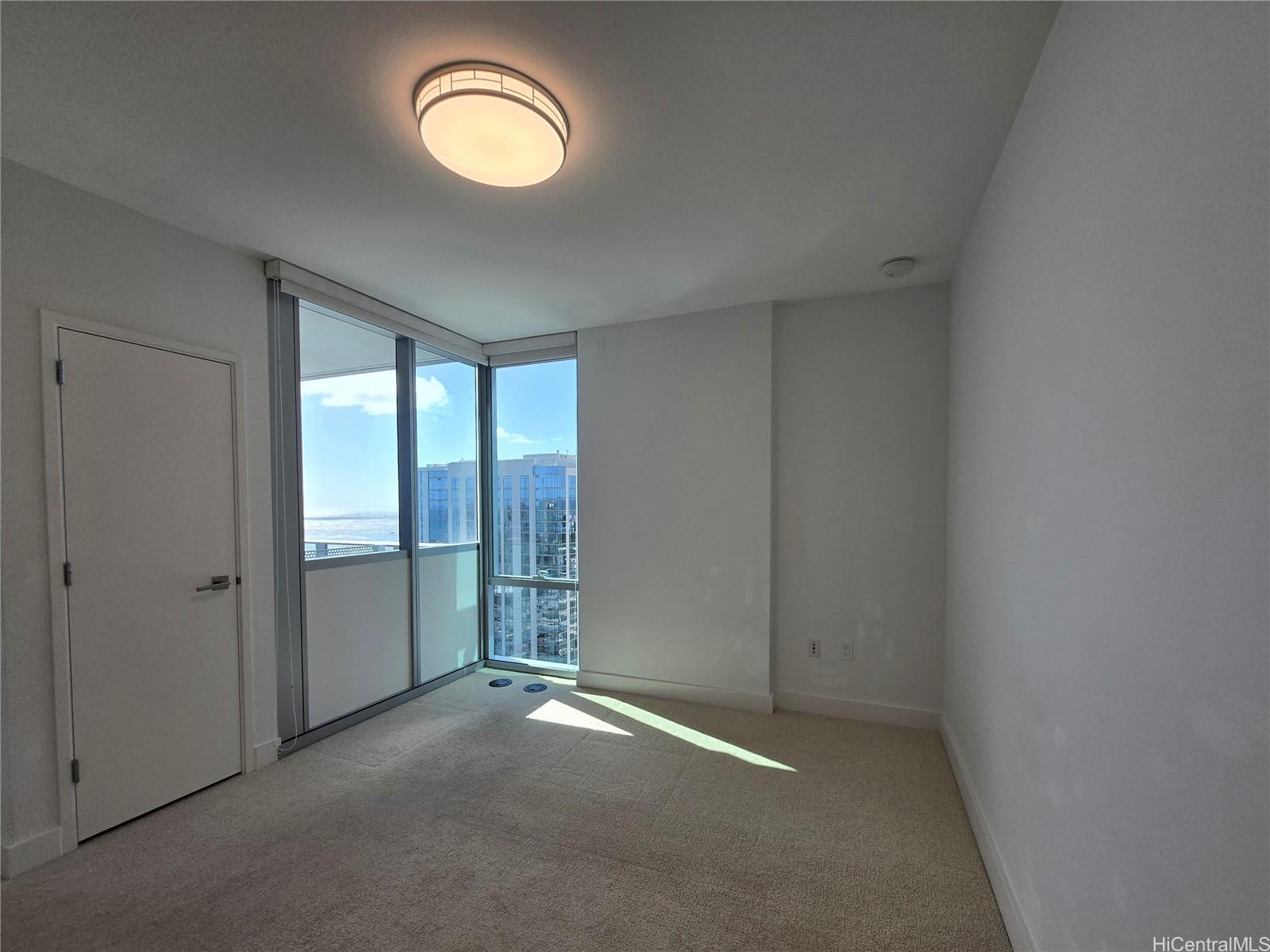 629 Keeaumoku Sts Honolulu - Rental - photo 9 of 25