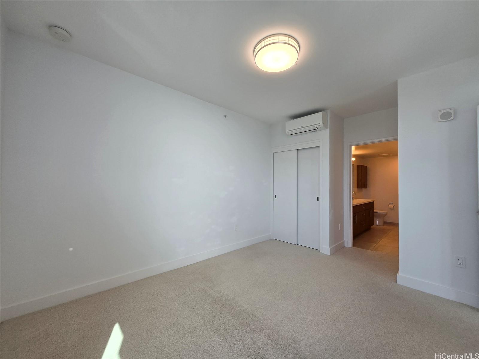 629 Keeaumoku Sts Honolulu - Rental - photo 10 of 25