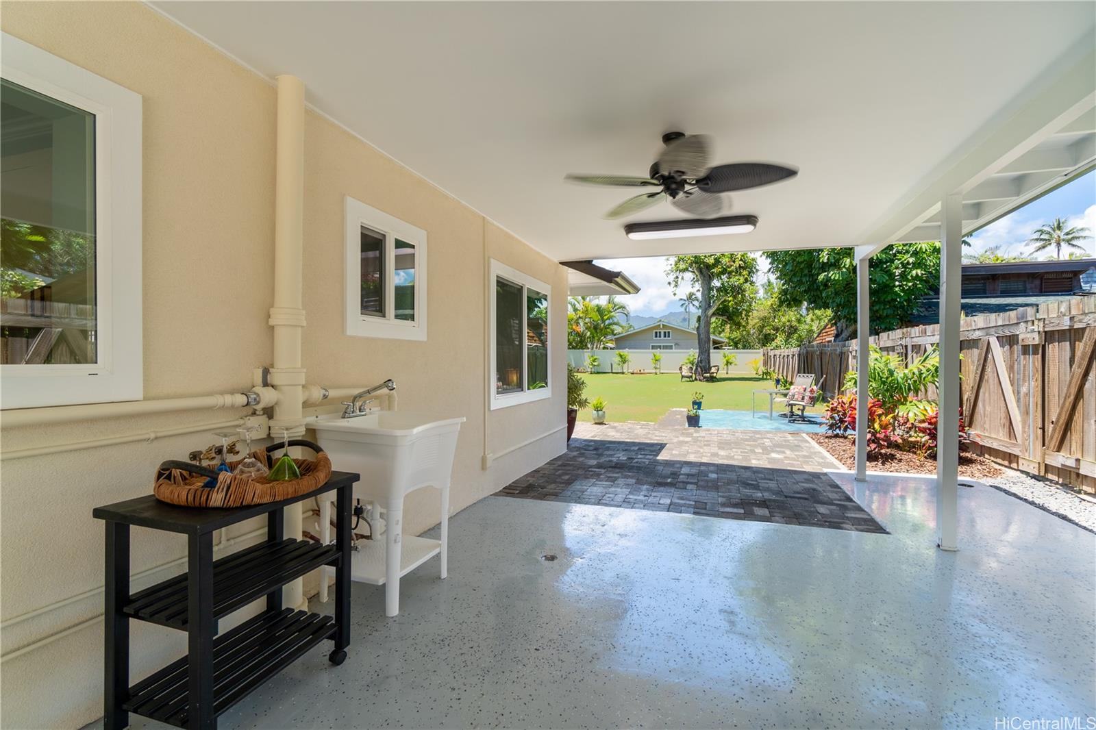 63 S Kalaheo Ave Kailua - Rental - photo 2 of 16