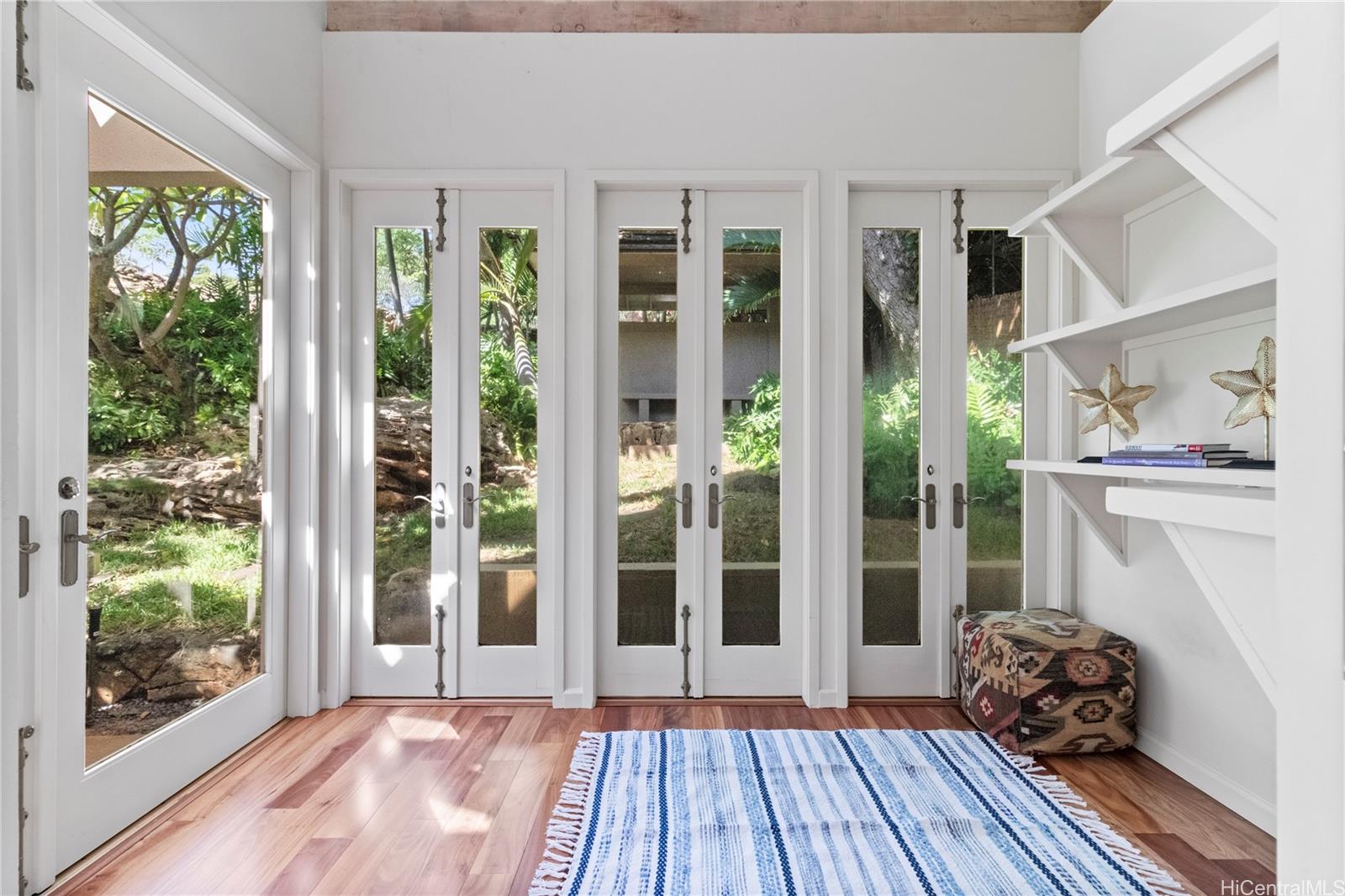 630  Ahakea Street Kahala Area, Diamond Head home - photo 19 of 25