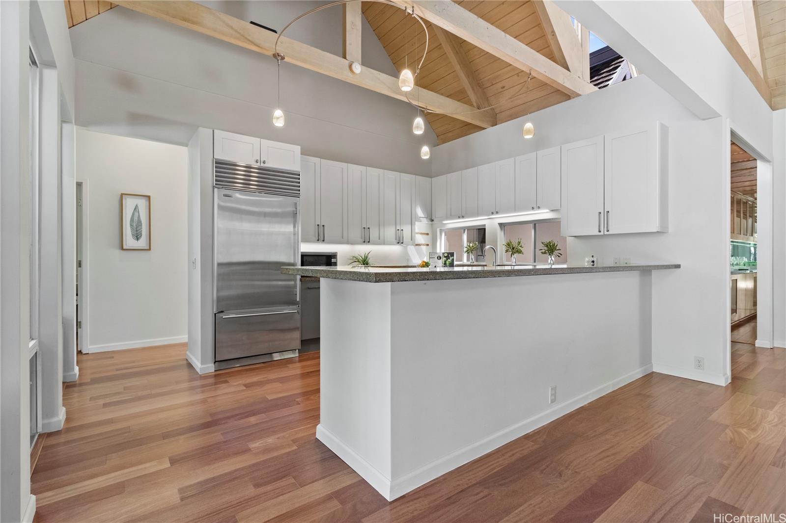 630  Ahakea Street Kahala Area, Diamond Head home - photo 6 of 25