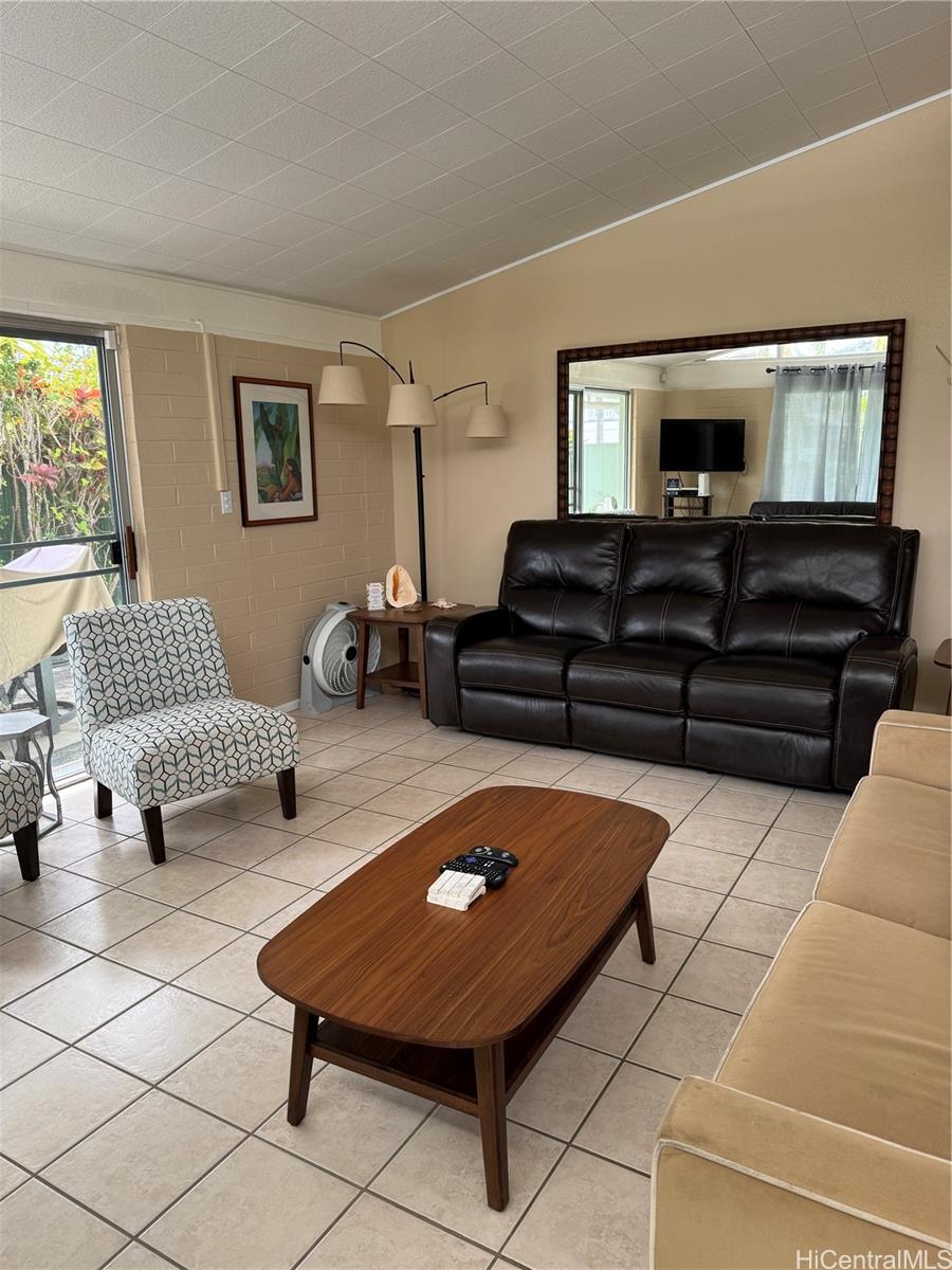 6307  Kaiwiki Place West Marina, Hawaii Kai home - photo 3 of 12