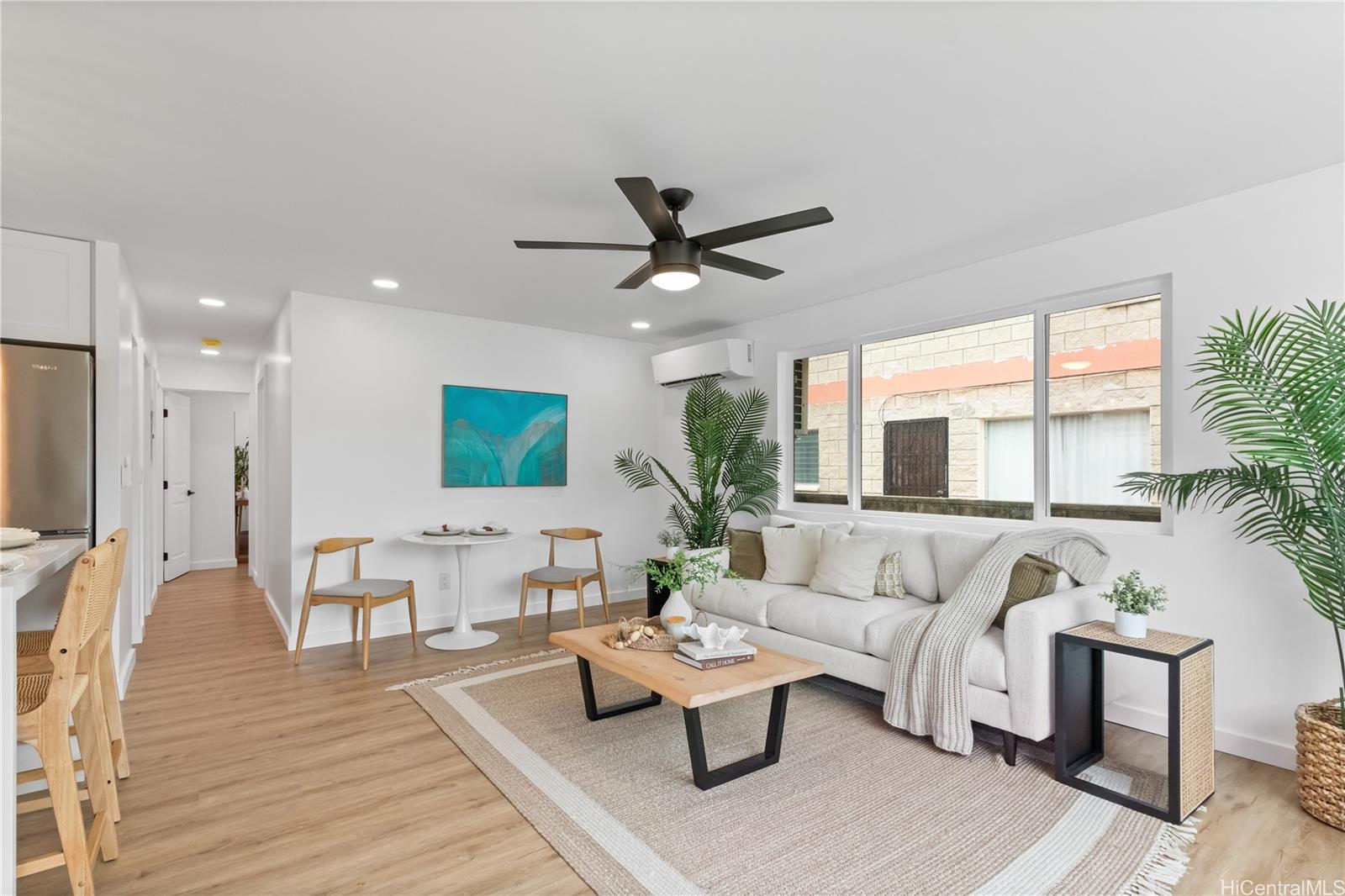 631  Punaa Street Coconut Grove, Kailua home - photo 2 of 16