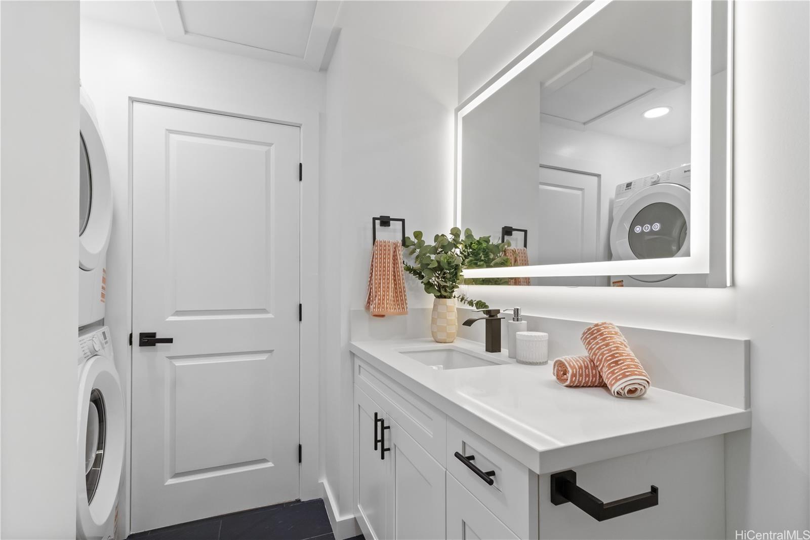 631  Punaa Street Coconut Grove, Kailua home - photo 10 of 16