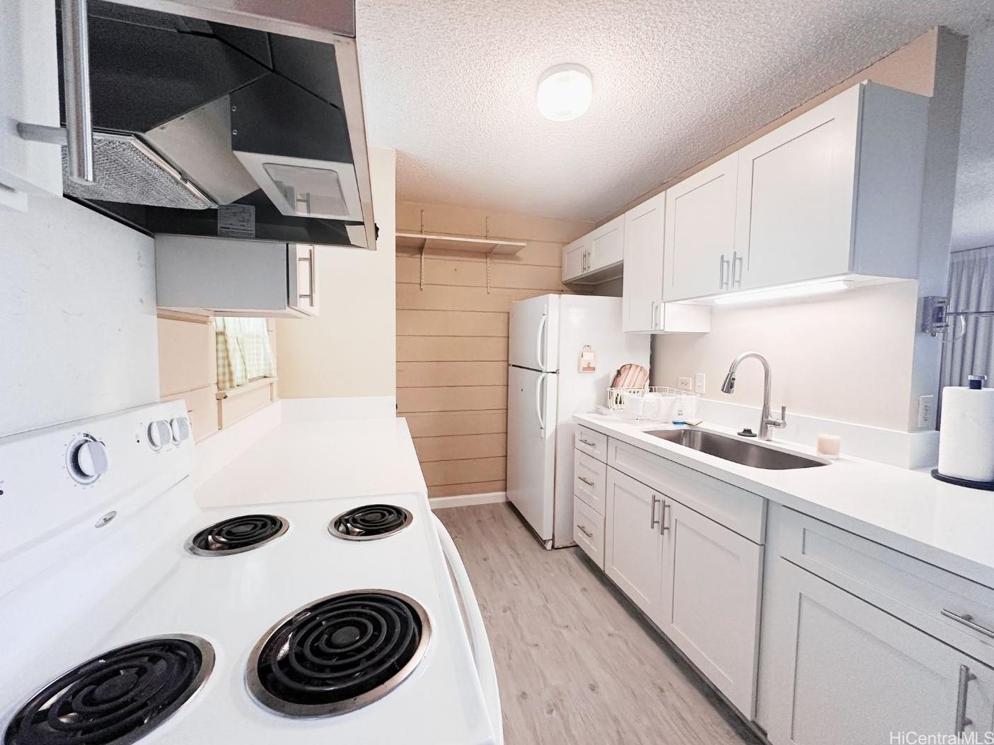 Nalanui Hale condo # 215, Honolulu, Hawaii - photo 7 of 9