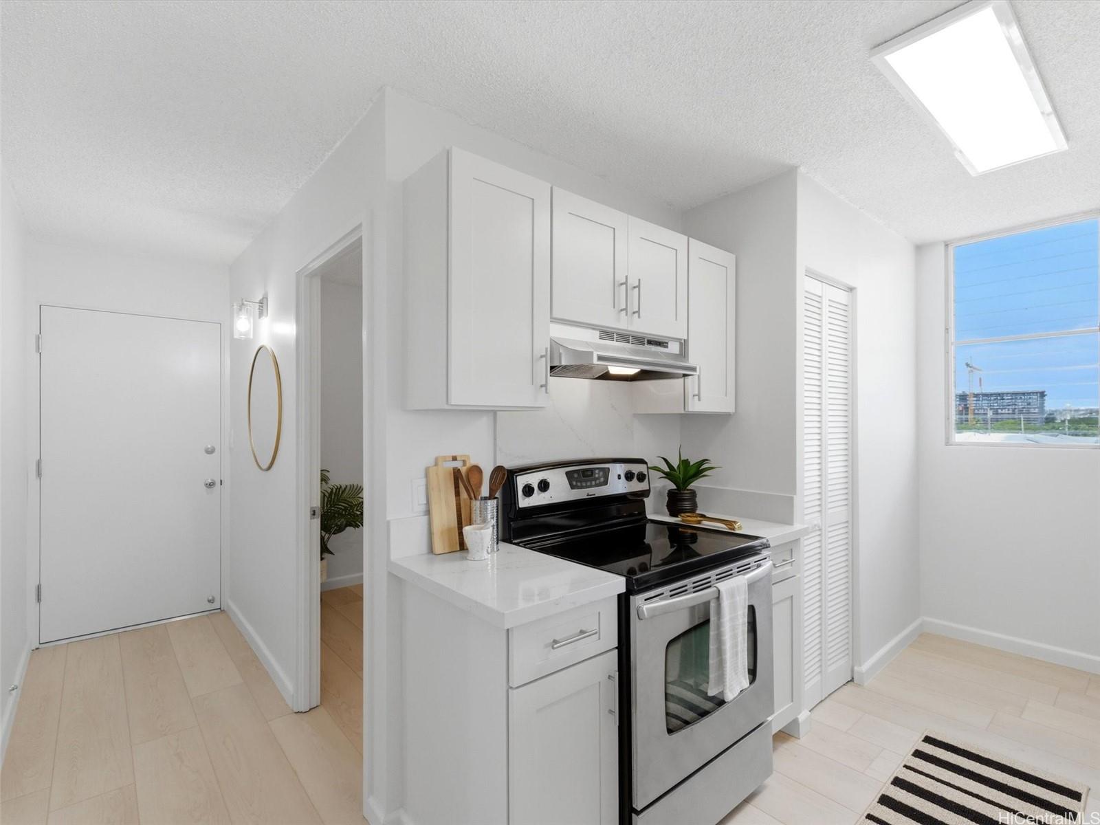 Nalanui Hale condo # 401, Honolulu, Hawaii - photo 3 of 20