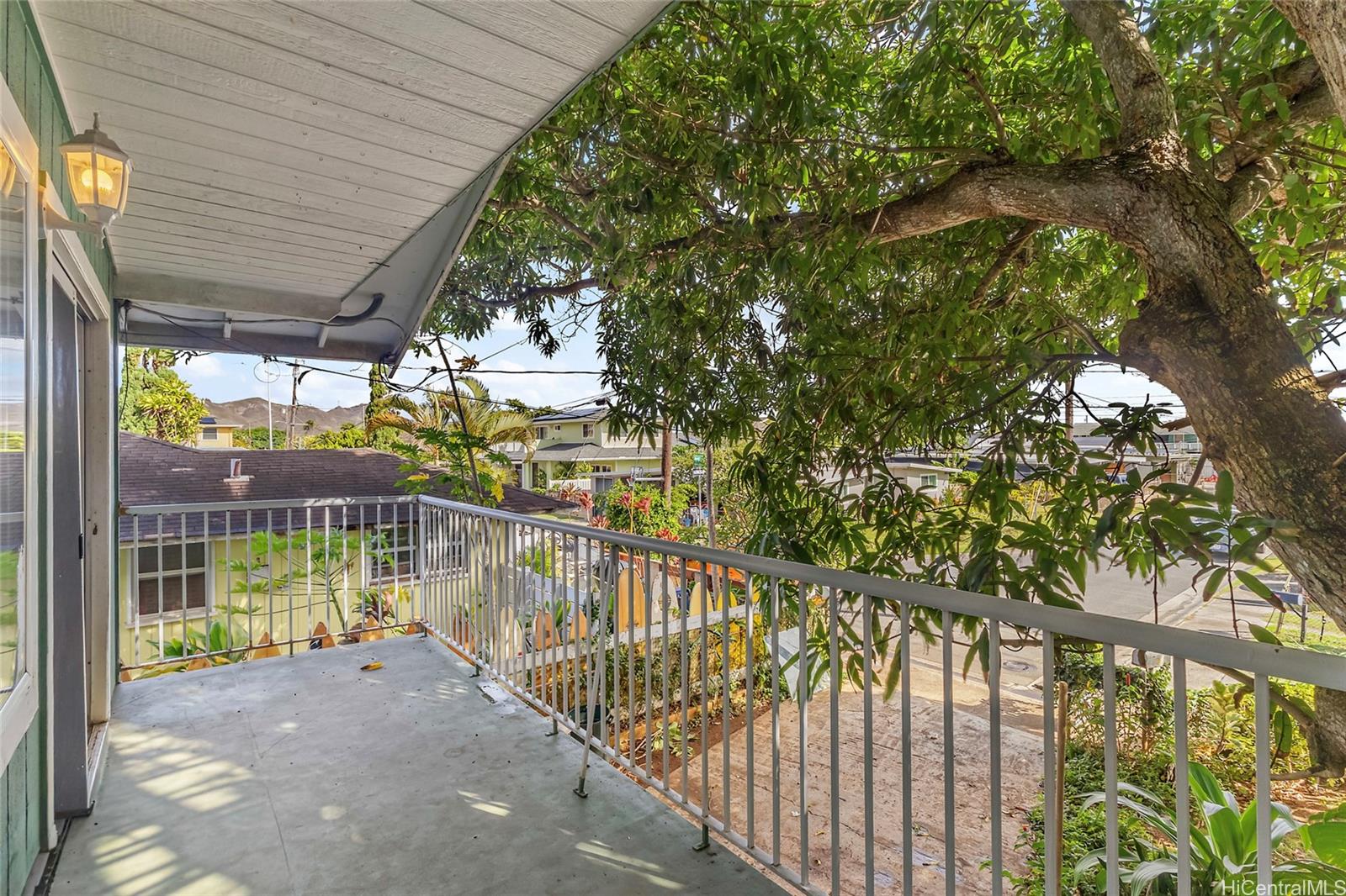 637  Kuaaina Way Coconut Grove, Kailua home - photo 16 of 25