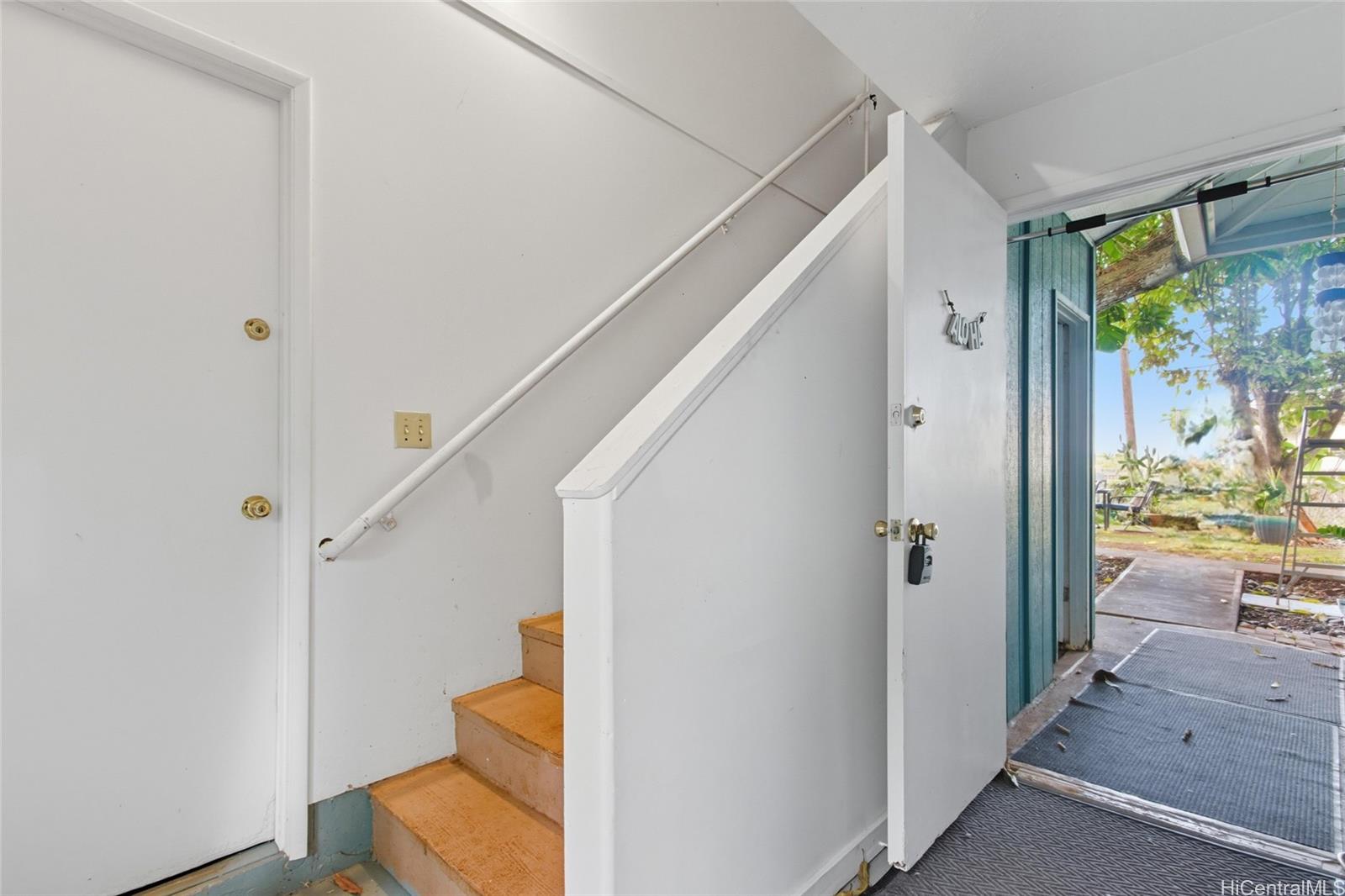 637  Kuaaina Way Coconut Grove, Kailua home - photo 17 of 25