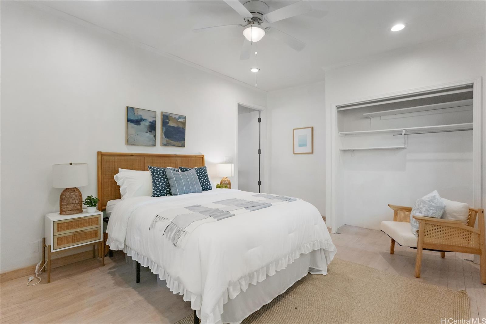 637  Kuaaina Way Coconut Grove, Kailua home - photo 2 of 24