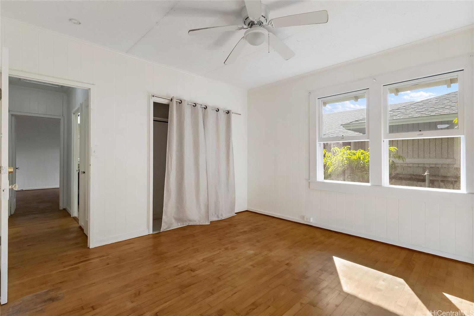 637  Kuaaina Way Coconut Grove, Kailua home - photo 11 of 24