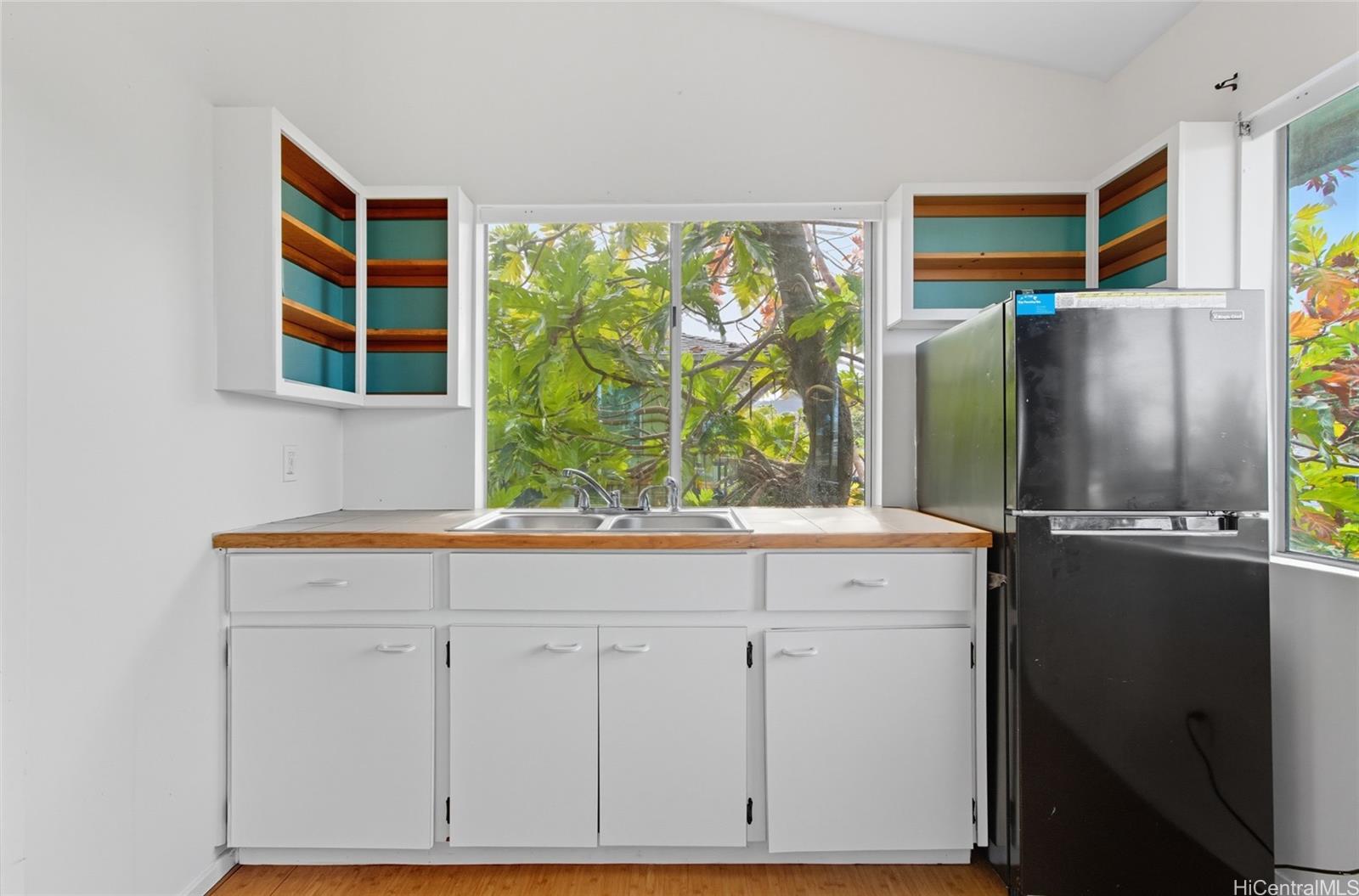 637  Kuaaina Way Coconut Grove, Kailua home - photo 15 of 24