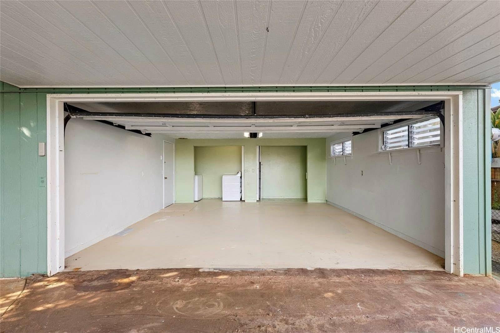 637  Kuaaina Way Coconut Grove, Kailua home - photo 17 of 24