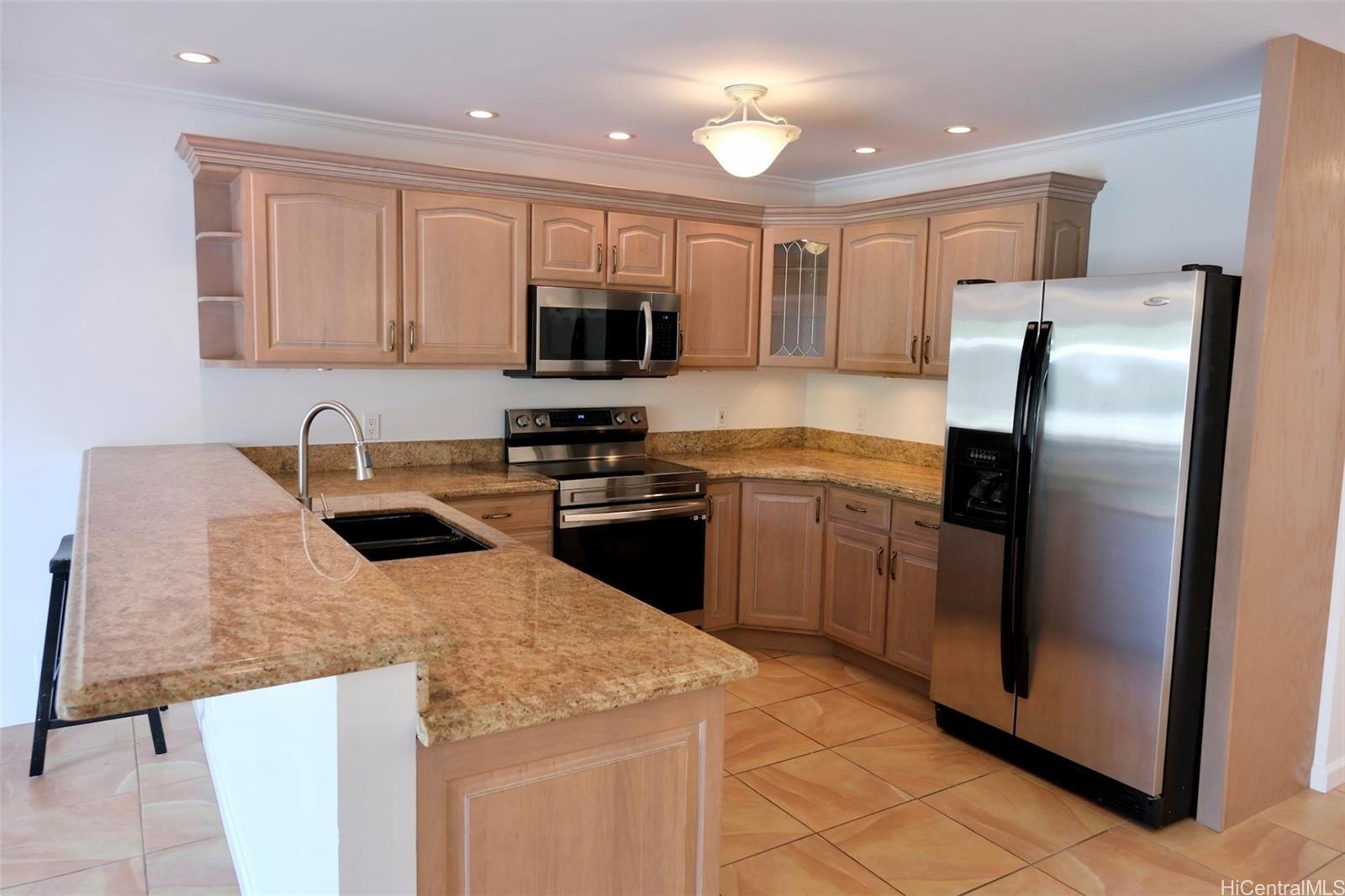 Moorings condo # 19, Honolulu, Hawaii - photo 12 of 24