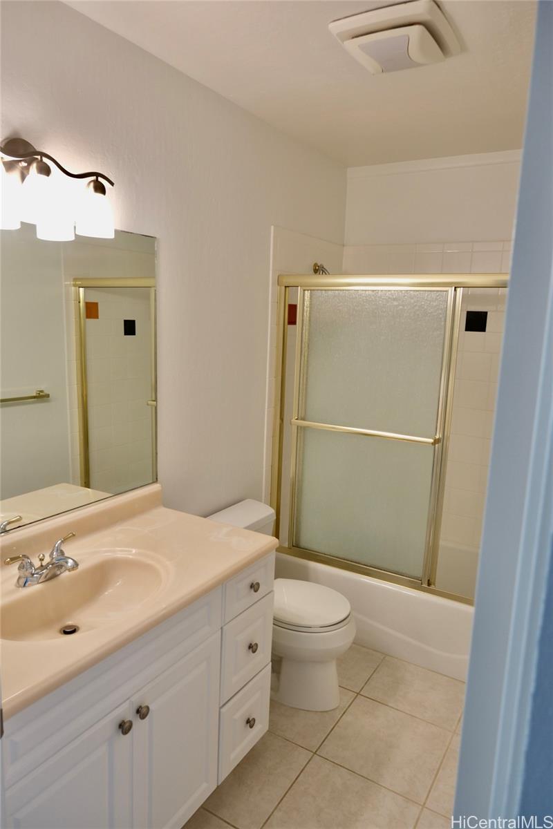 Moorings condo # 19, Honolulu, Hawaii - photo 20 of 24