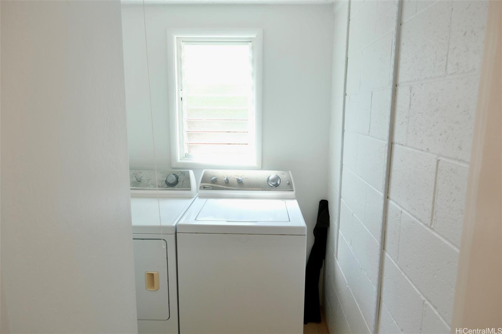 Moorings condo # 19, Honolulu, Hawaii - photo 21 of 24