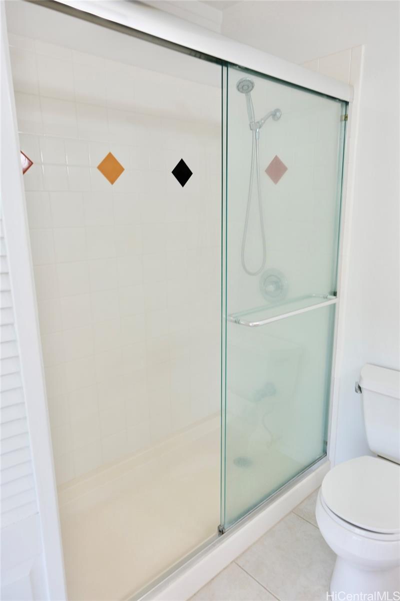 Moorings condo # 19, Honolulu, Hawaii - photo 8 of 24