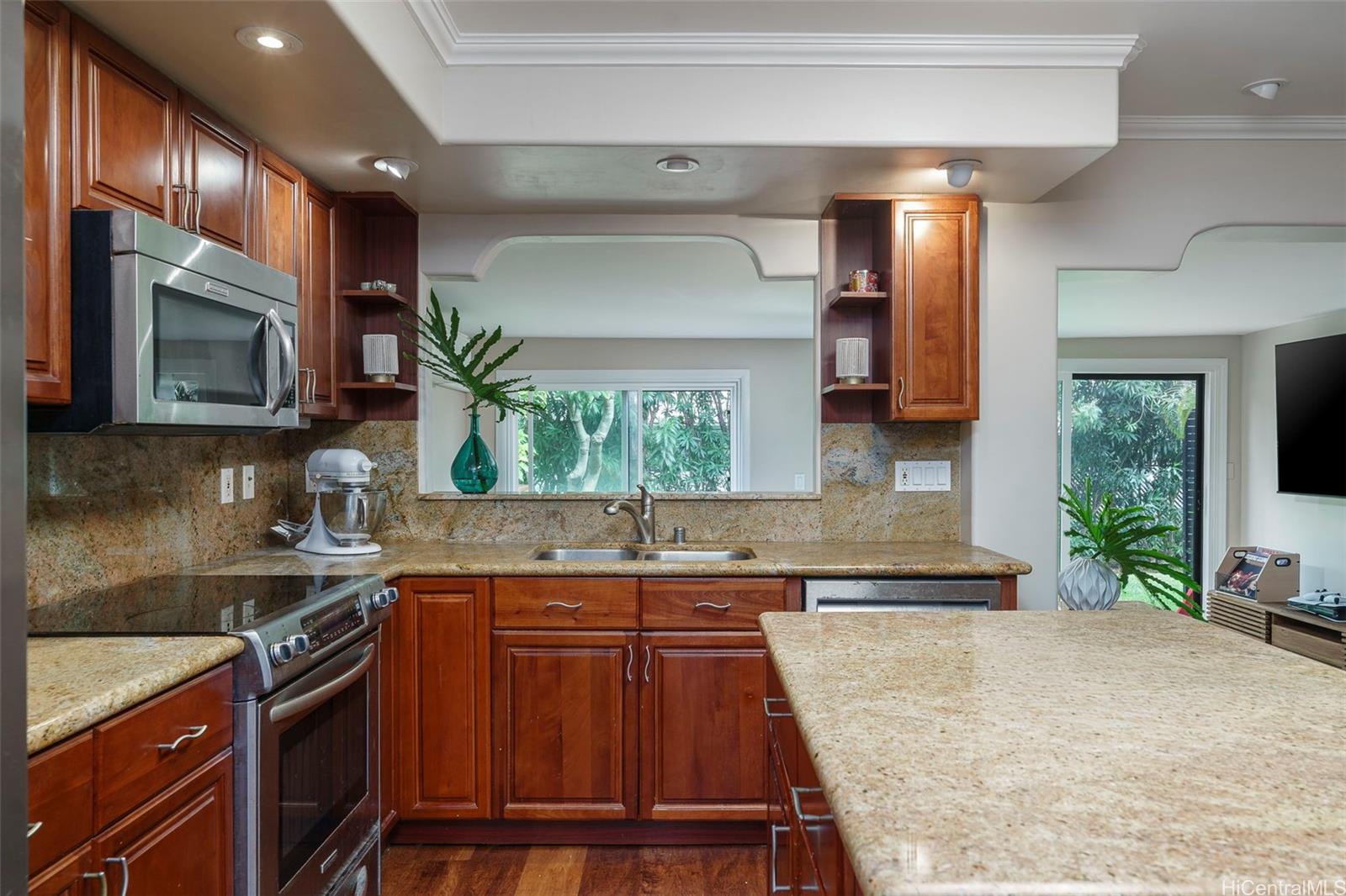 6370 Hawaii Kai Drive townhouse # 3, Honolulu, Hawaii - photo 3 of 19