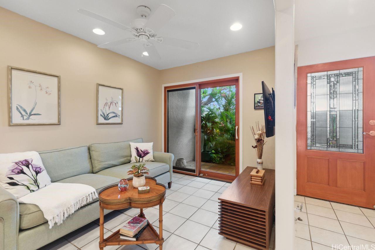 Moorings condo # 37, Honolulu, Hawaii - photo 13 of 25