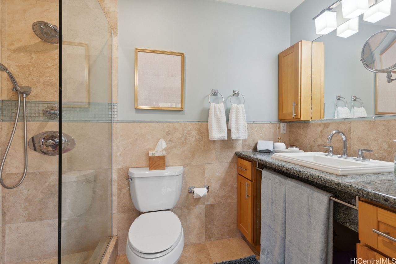 Moorings condo # 37, Honolulu, Hawaii - photo 20 of 25