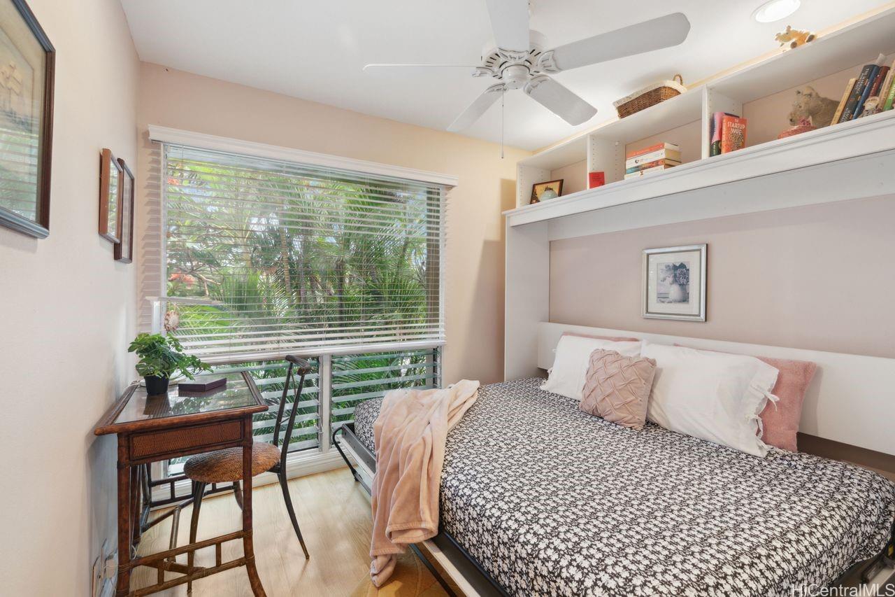 Moorings condo # 37, Honolulu, Hawaii - photo 22 of 25