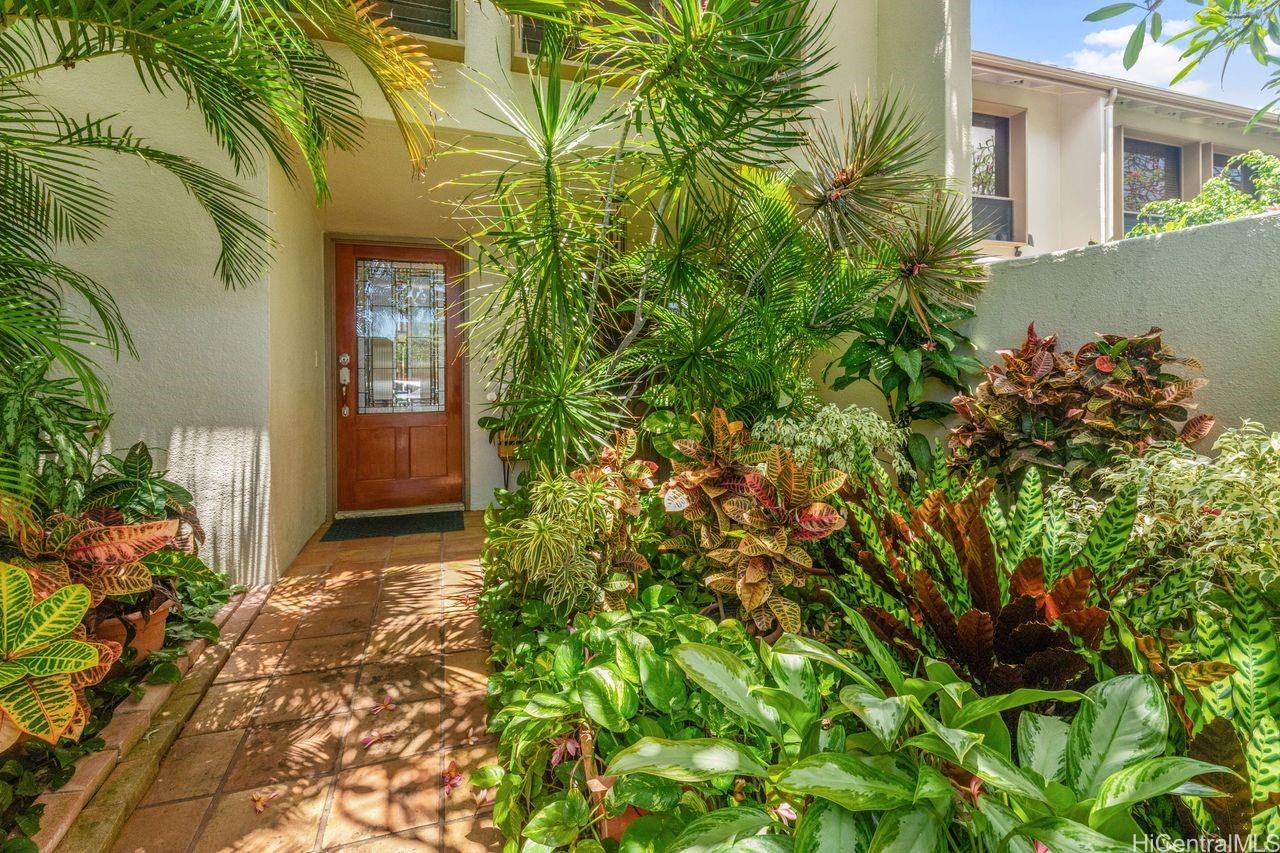 Moorings condo # 37, Honolulu, Hawaii - photo 6 of 25