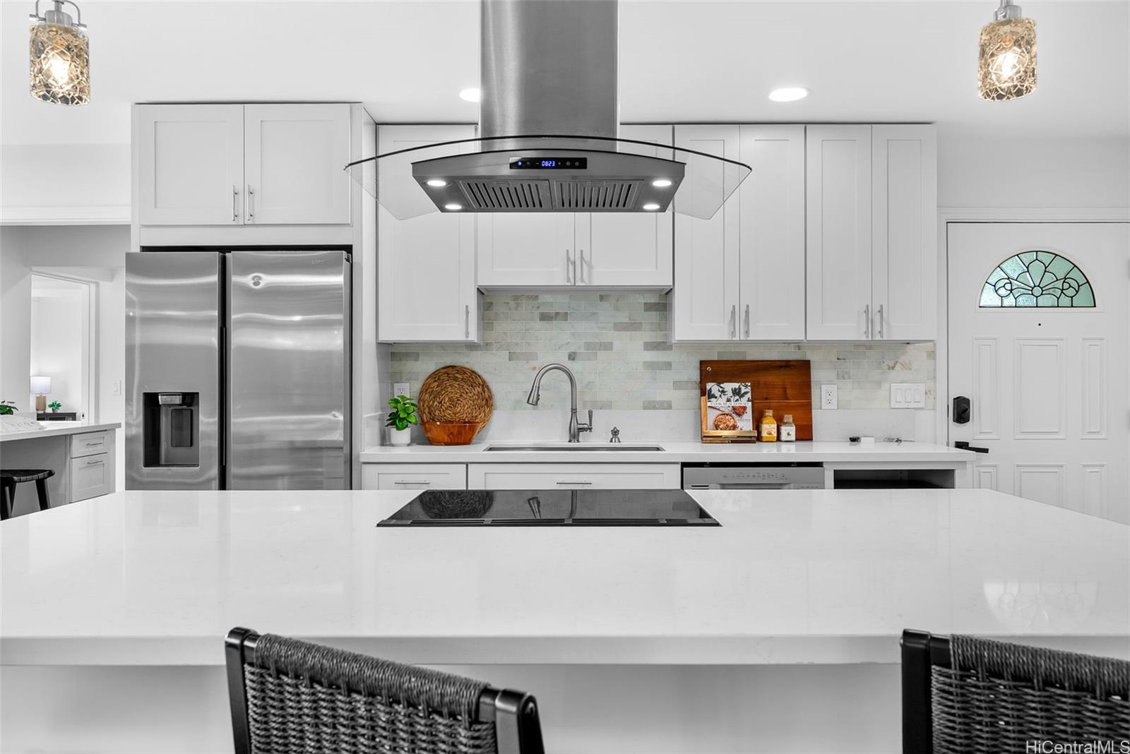 638  Keolu Drive Enchanted Lake, Kailua home - photo 6 of 25