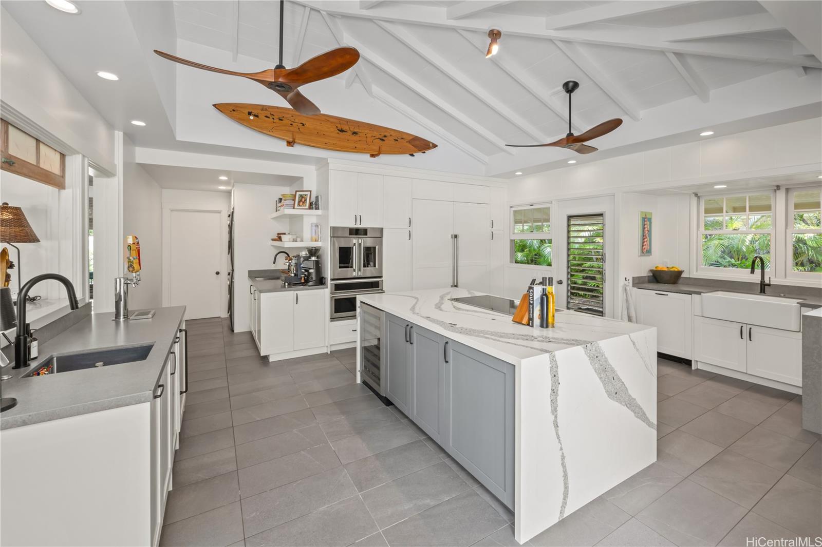 64  White Sands Place Beachside, Kailua home - photo 4 of 20