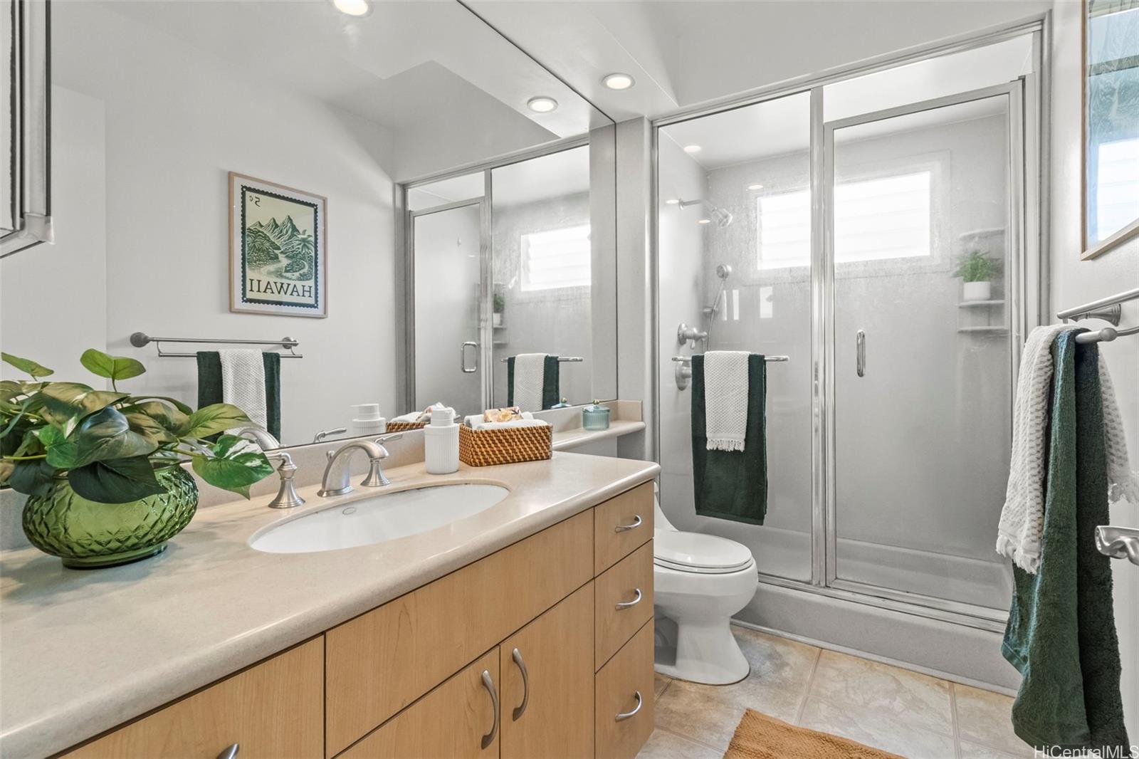 642  Papalani Street Enchanted Lake, Kailua home - photo 11 of 23