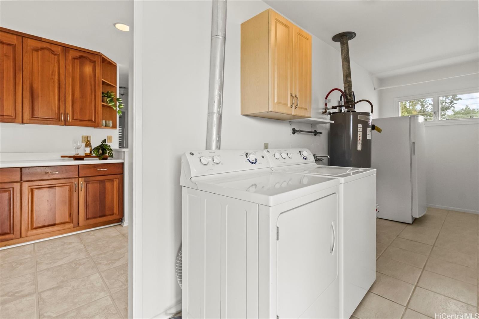 642  Papalani Street Enchanted Lake, Kailua home - photo 6 of 23