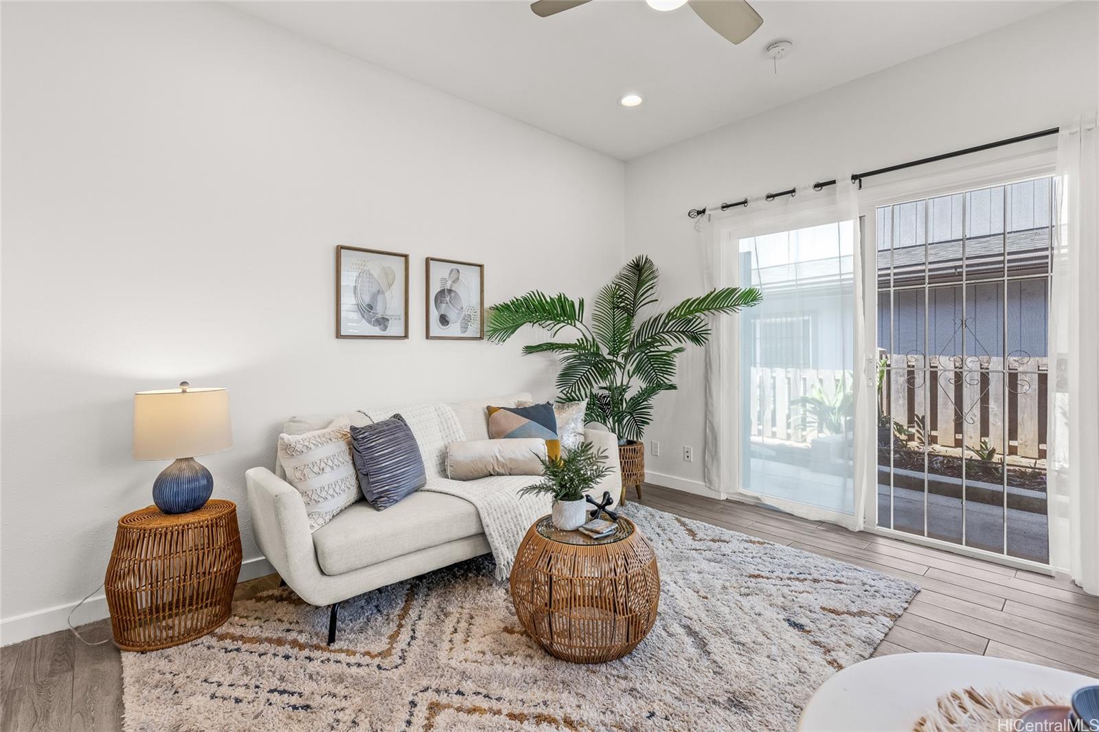 642  Vineyard Blvd Liliha, Honolulu home - photo 12 of 25