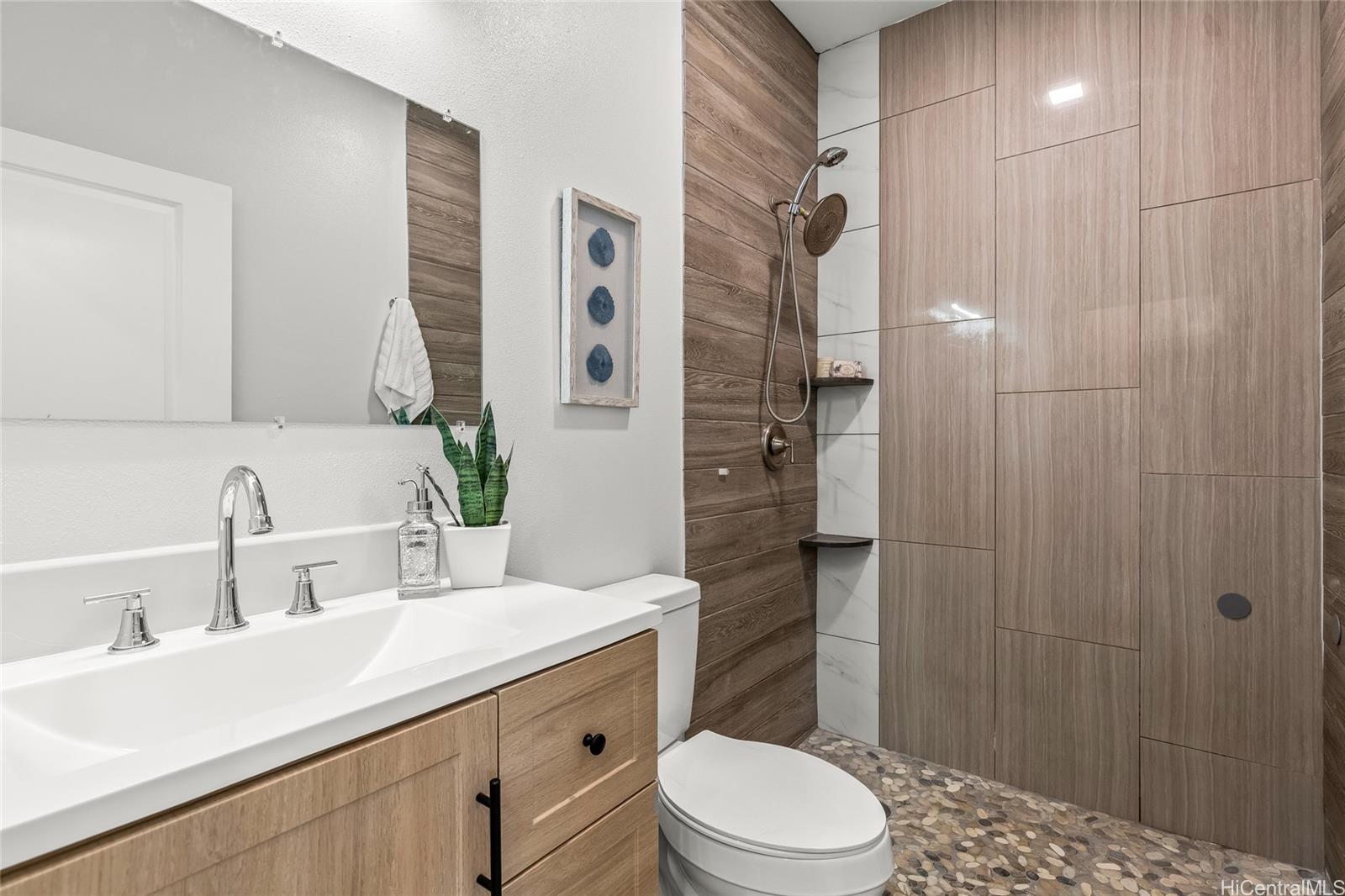 642  Vineyard Blvd Liliha, Honolulu home - photo 14 of 25