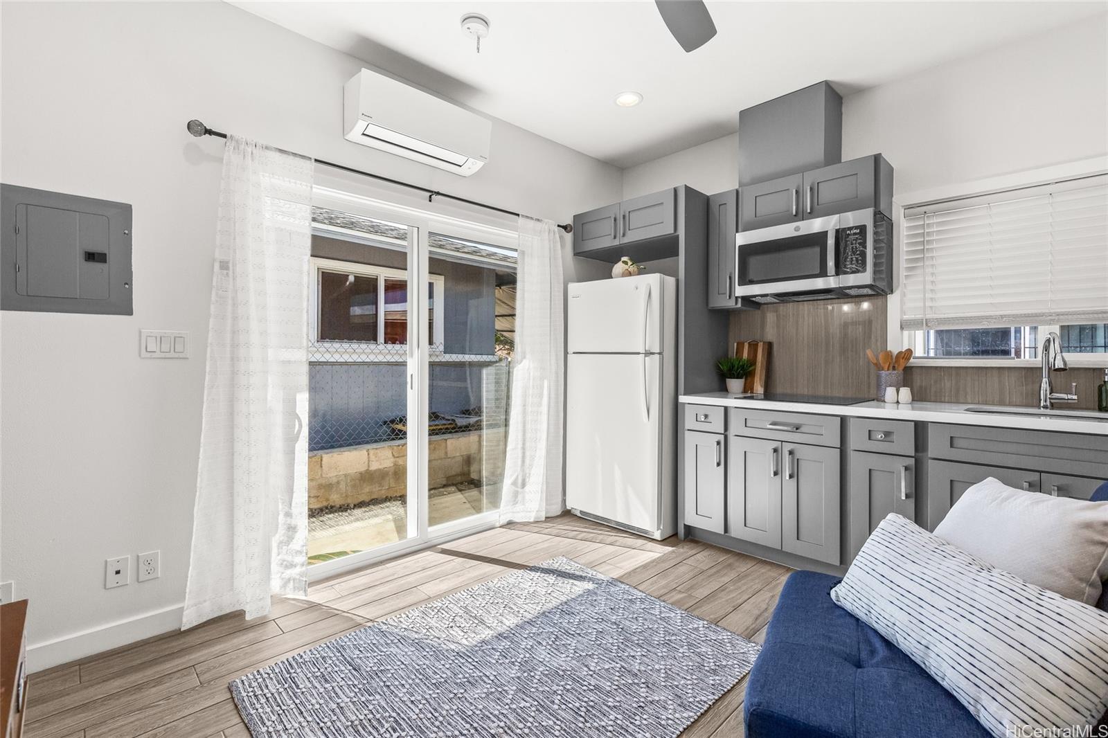 642  Vineyard Blvd Liliha, Honolulu home - photo 18 of 25