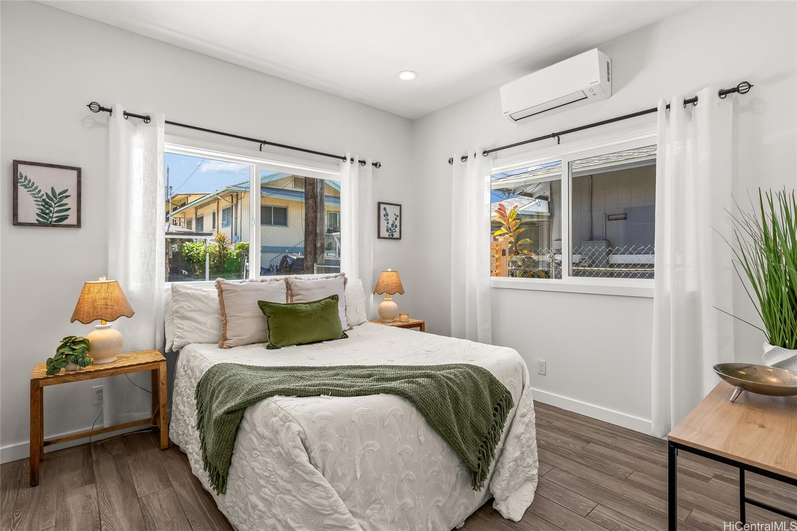 642  Vineyard Blvd Liliha, Honolulu home - photo 7 of 25