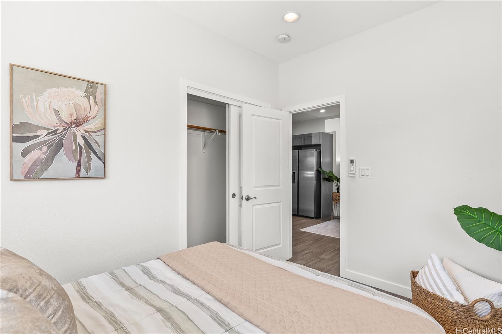 642  Vineyard Blvd Liliha, Honolulu home - photo 10 of 25