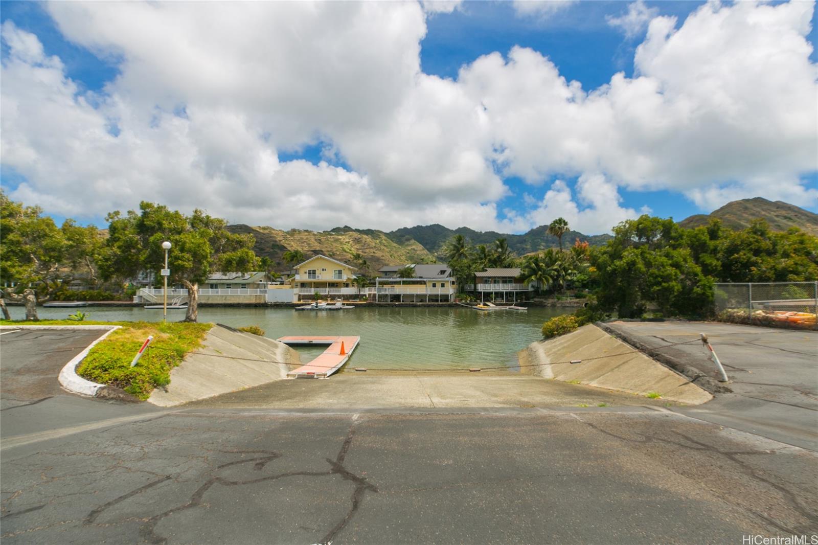 643  Kalanipuu Street Mariners Cove, Hawaii Kai home - photo 25 of 25