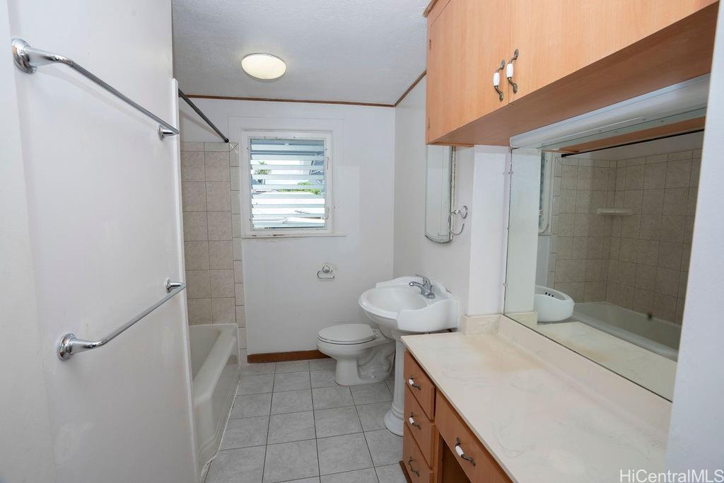 644  Ekekela Place Puunui, Honolulu home - photo 20 of 23