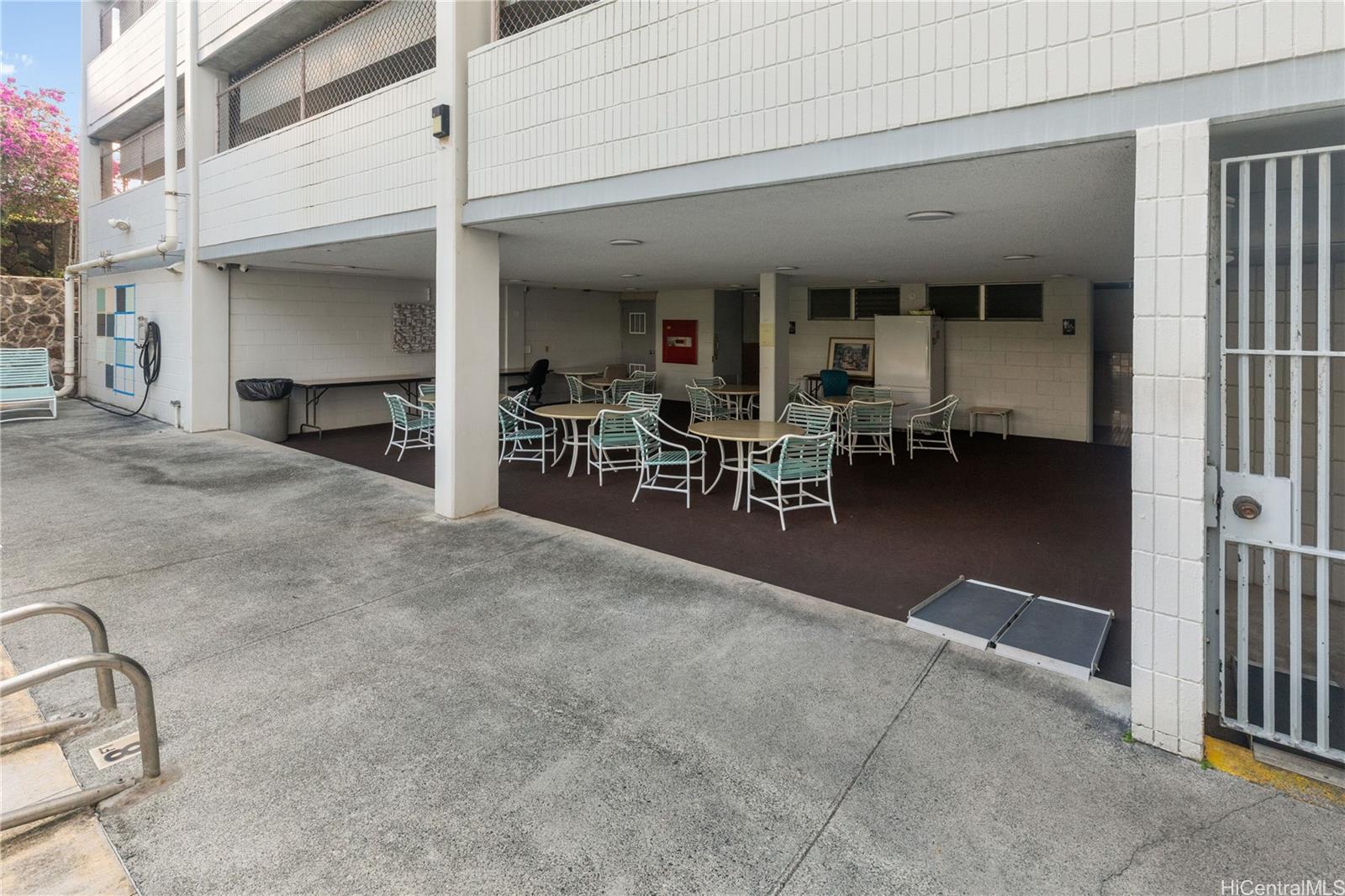 Kunawai Terrace condo # A507, Honolulu, Hawaii - photo 22 of 24