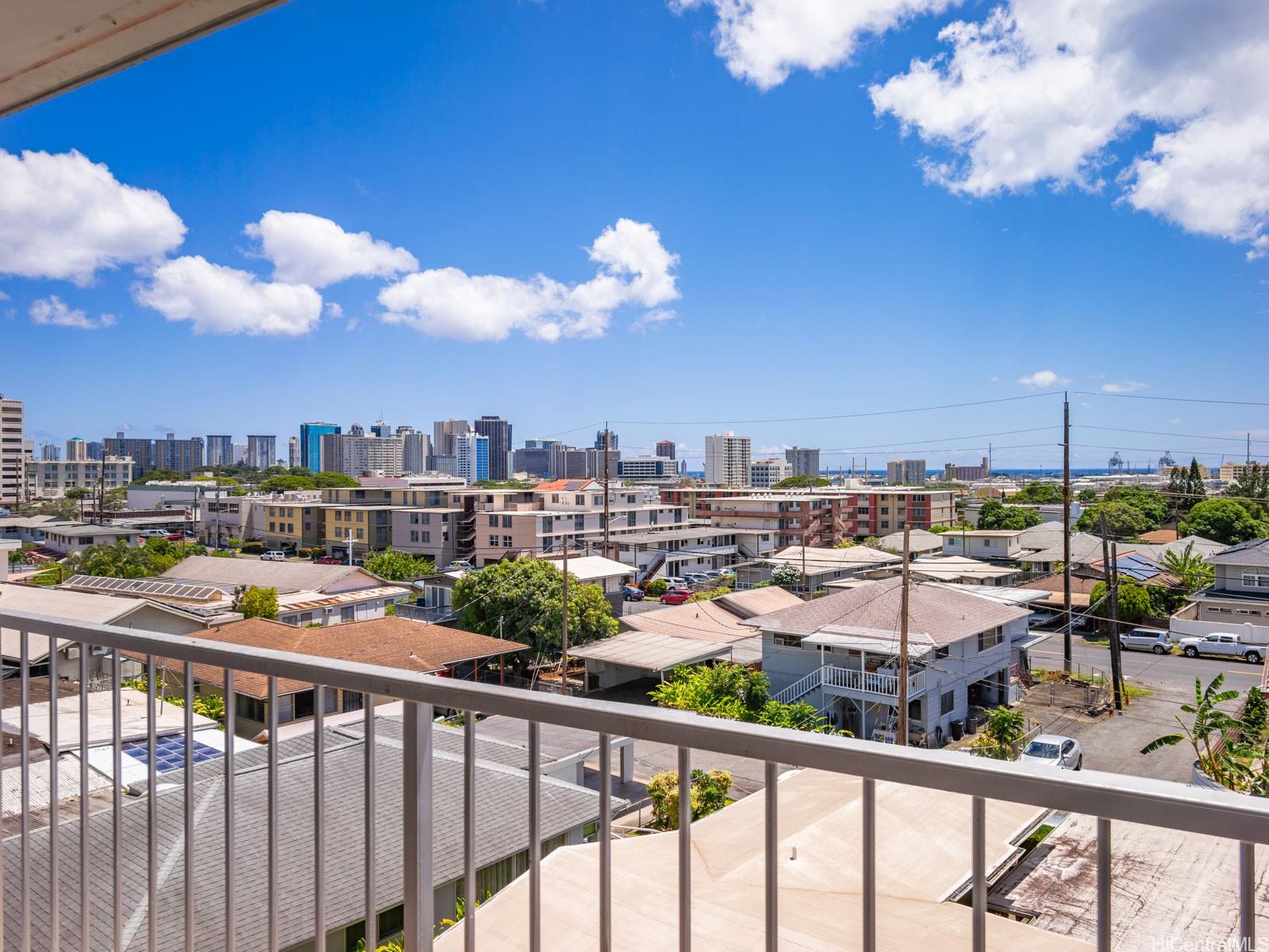 Kunawai Terrace condo # A510, Honolulu, Hawaii - photo 11 of 25