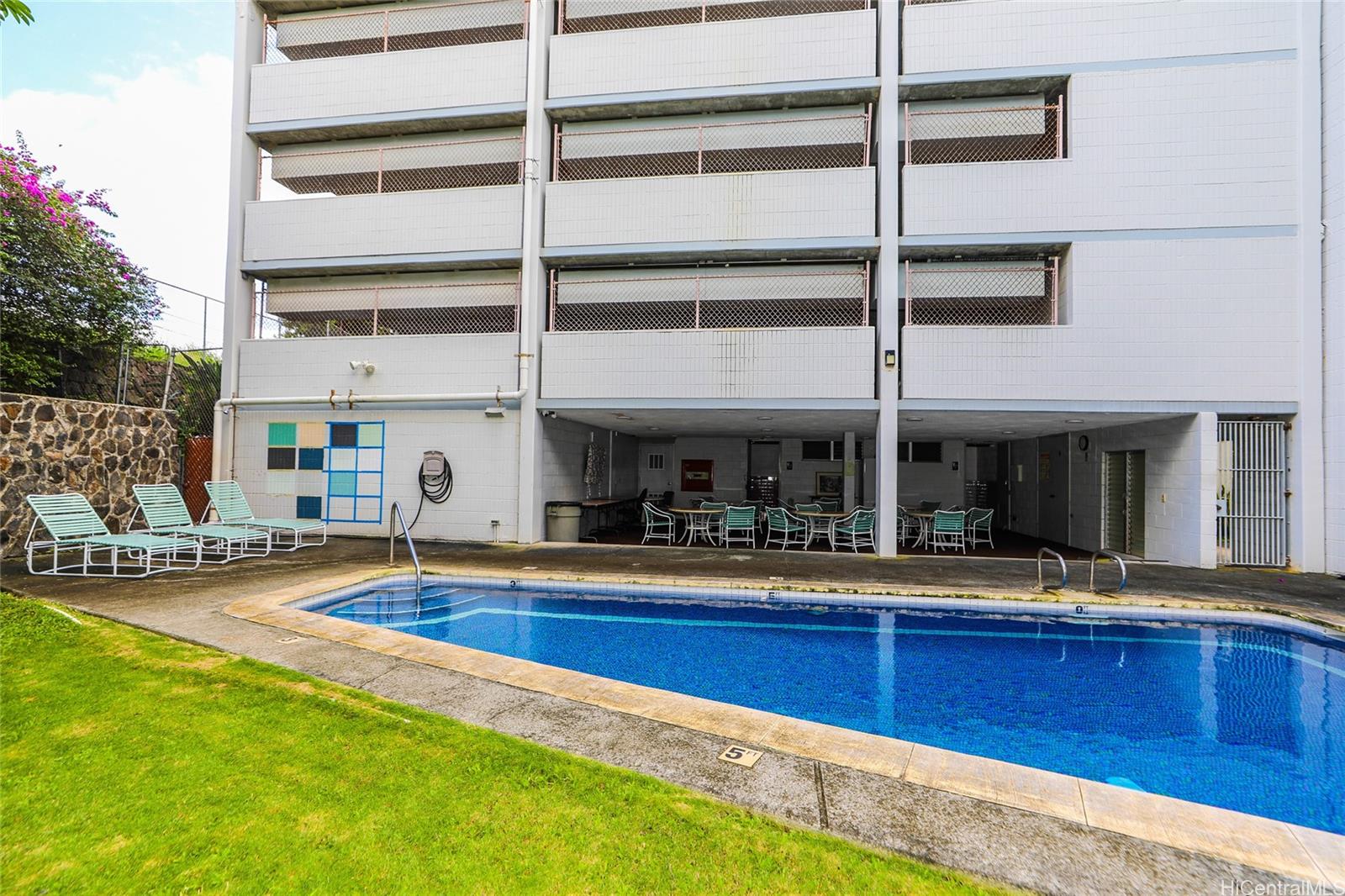 Kunawai Terrace condo # B203, Honolulu, Hawaii - photo 4 of 15