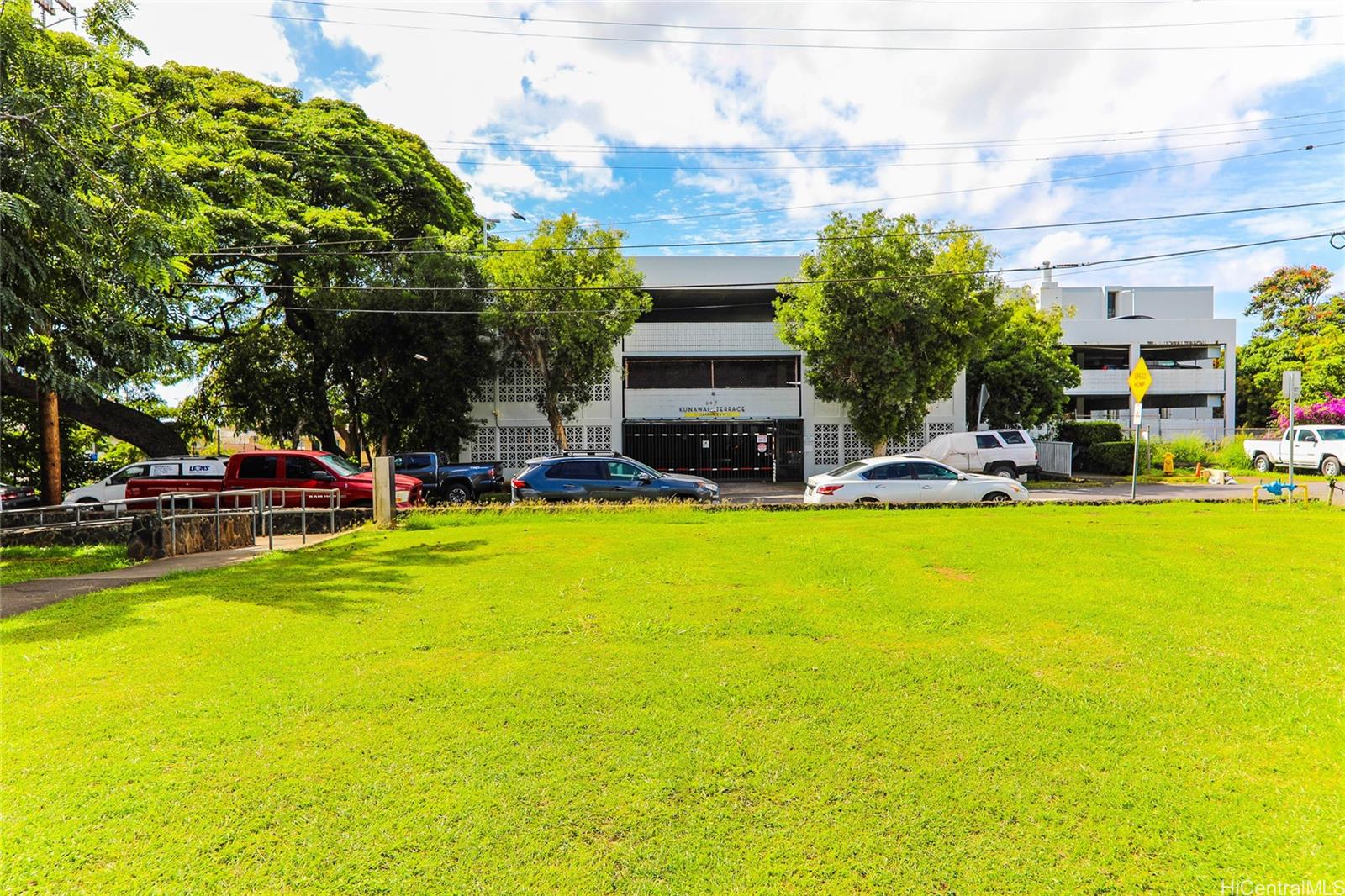 Kunawai Terrace condo # B203, Honolulu, Hawaii - photo 5 of 15