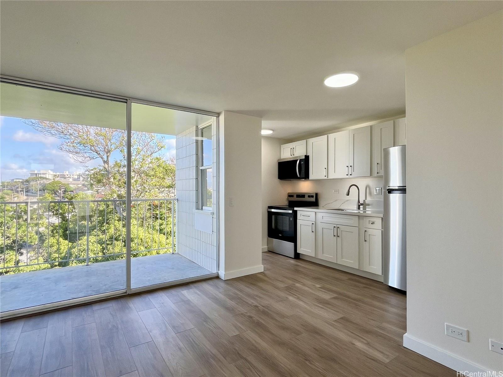 Kunawai Terrace condo # C613, Honolulu, Hawaii - photo 3 of 17