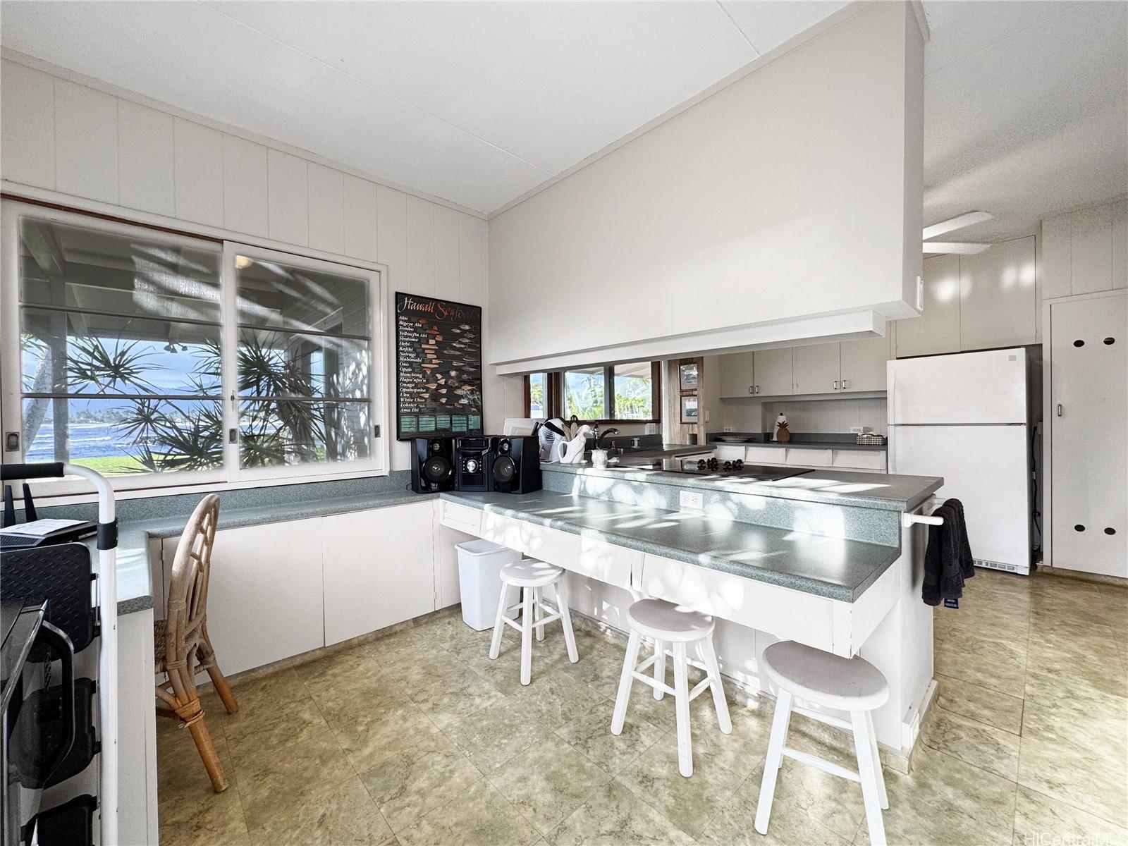 650 Kaimalino St Kailua - Rental - photo 10 of 25