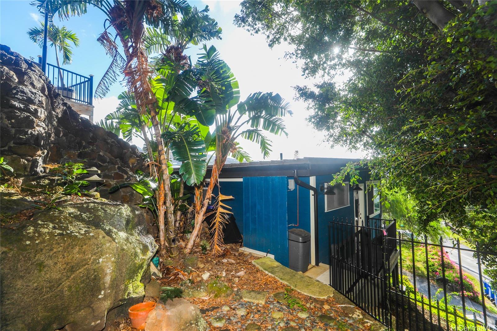 654  Judd Street Alewa Heights, Honolulu home - photo 22 of 25