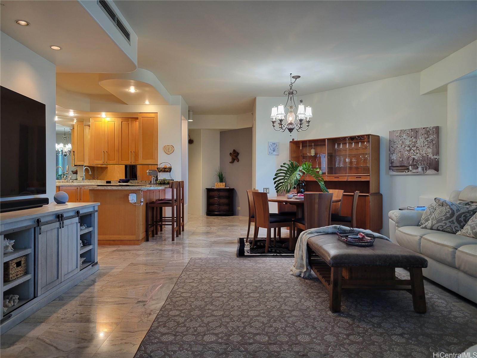 Harbor Court condo # 1401, Honolulu, Hawaii - photo 2 of 21