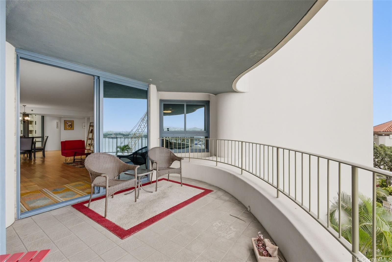 66 Queen Street Honolulu - Rental - photo 17 of 24